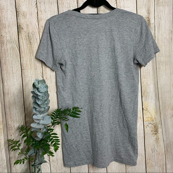 PINK V neck T-Shirt - Picture 4 of 4